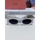 Tall version of the big logo 11WMIUMIU sunglasses are salty and sweet!!!! Love it so much!How can a beautiful woman not have a pair of good-looking sunglassesThis style of sunglasses is really nice!The miumiulogo on both