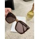 Miumiu 2024 on the new  Classic pop-up plate large square frame Versatile and not picky Summer travel must have sunscreen cover face Max ~