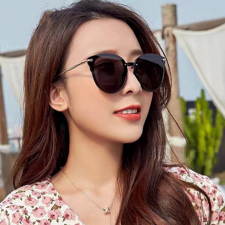 MIUMIU  Miu Miu    2022   shining new models bright debut   sunglasses tide products exquisite personality design simple fashion counter quality worth having absolute tide explosion Enhance the personal taste of the fash