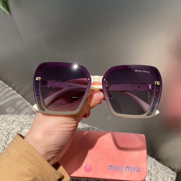 Pmiumiu Women's Polarized Sunglasses     Fashion Slimming Face Big Brand Fan Fashion Style Direct broadcast recommended models (2004)