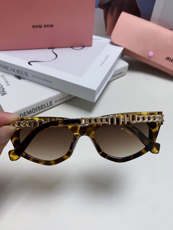 miumiu miu 2024 new personalized cone sunglasses, high-end luxury ladies trend glasses