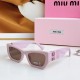 The color to ~ high version of the large logo non-market general merchandise!MIUMIU sunglasses can be salty and sweet!!!! I love it so much!How can beautiful women not have a pair of good-looking sunglassesThis style of 