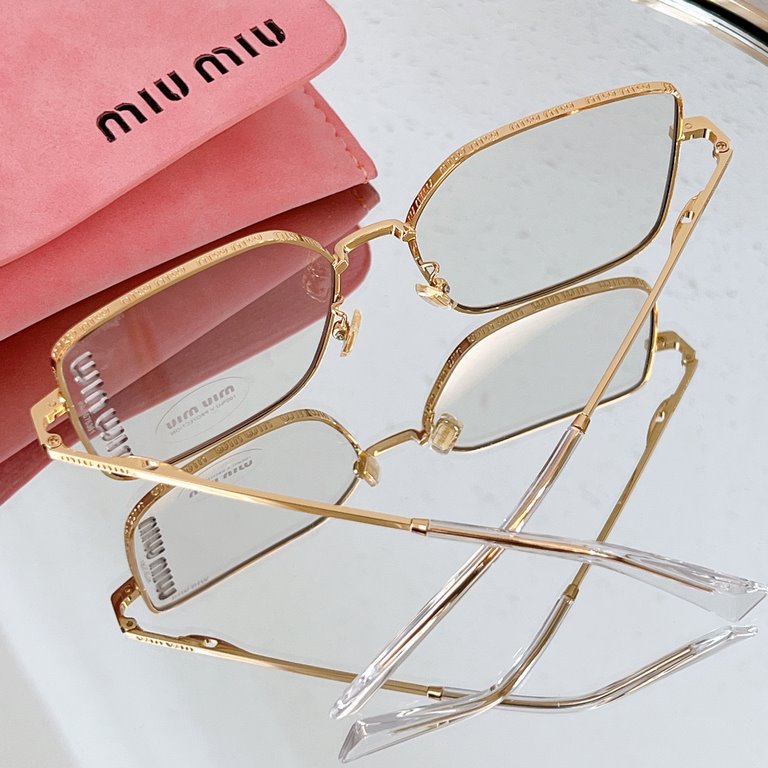 MIUMIU new hollowed out lens design SMU51Y transparent white