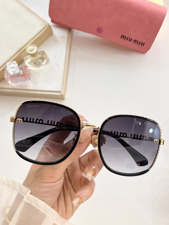 .smu8046 Cute young state round circle shape is too pleasing to the eye!Patchwork frame design Details are also gorgeous drops!