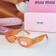 High version of the large logo non-market general merchandise   MIUMIU sunglasses can be salty and sweet!!!! Love it so much!How can beautiful women not have a pair of good-looking sunglassesThis style of sunglasses is r