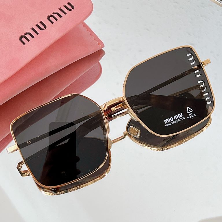 MIUMIU New Cutout Lens Design SMU51Y Gold Gray