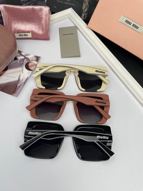 . Brand,   Miu Miu miumiu women with the same original single polarized sunglasses   TR90 slice frame   Imported Polaroid HD polarized lenses. Large frame fashion sunglasses  , high-end mirror leg design, the quality is 