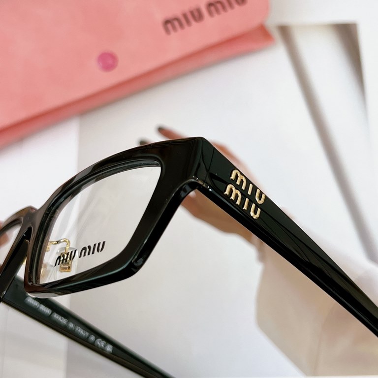 MIU M SMU 04XFSIZE 53 ports 18-140