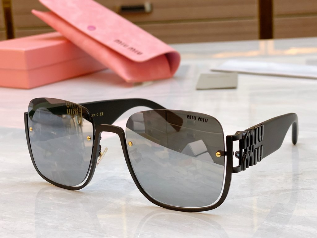 MIU M] MiuMiu new sunglasses.MODELSMU 75V,SIZE57 mouth 23-140