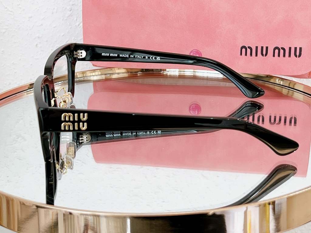 MIU M SMU 04XFSIZE 53 ports 18-140