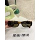 Today's collection of miumiu girls  SMU 08ZS] Drill leg bling bling~!Super cool small square sunglasses