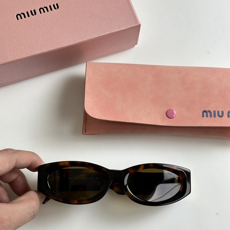 color arrived     original MIU MIUMODELSMU11Wsize53-21-145