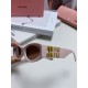 Tall version of the big logo 11WMIUMIU sunglasses are salty and sweet!!!! Love it so much!How can a beautiful woman not have a pair of good-looking sunglassesThis style of sunglasses is really nice!The miumiulogo on both