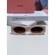 Tall version of the big logo 11WMIUMIU sunglasses are salty and sweet!!!! Love it so much!How can a beautiful woman not have a pair of good-looking sunglassesThis style of sunglasses is really nice!The miumiulogo on both