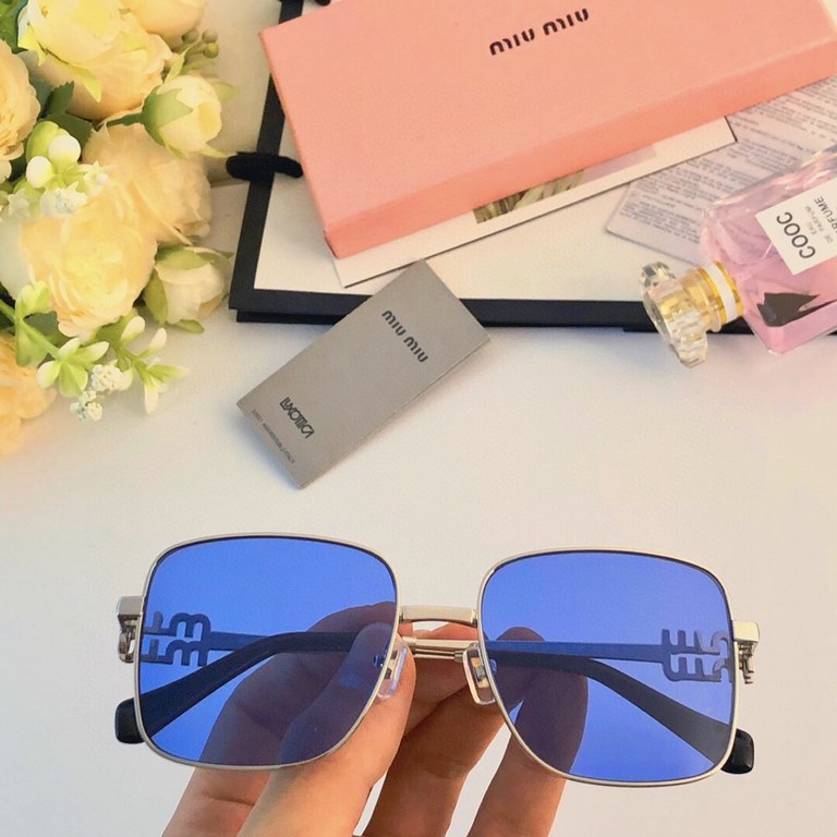 miumiu new sunglasses women with letters gradient color sunglasses outdoor travel leisure sunshade sunglasses