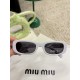 Today's collection of miumiu girls  SMU 08ZS] Drill leg bling bling~!Super cool small square sunglasses