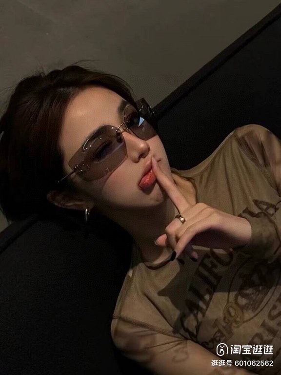 miumiu new Zhang Yuanying star with the same advanced sense of retro style radiation protection handsome photo rimless fashion Hong Kong style