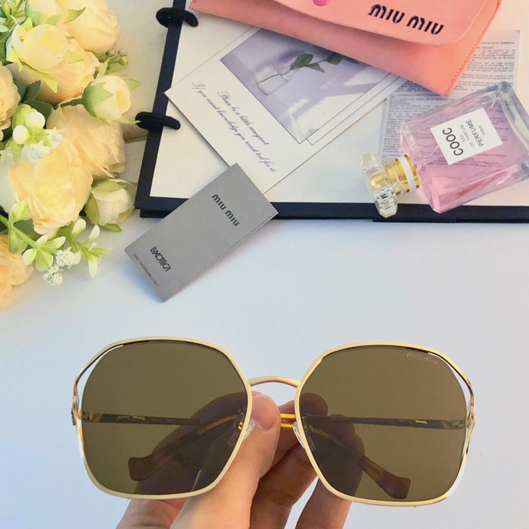 MIUMIU Miu Miu sunglasses female Zhao Jinmai with SMU52W elegant hollow large square frame sunglasses 0MU52WS