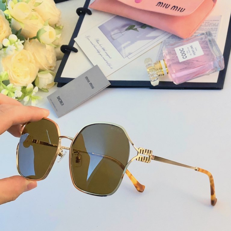 MIUMIU Miu Miu sunglasses female Zhao Jinmai with SMU52W elegant hollow large square frame sunglasses 0MU52WS