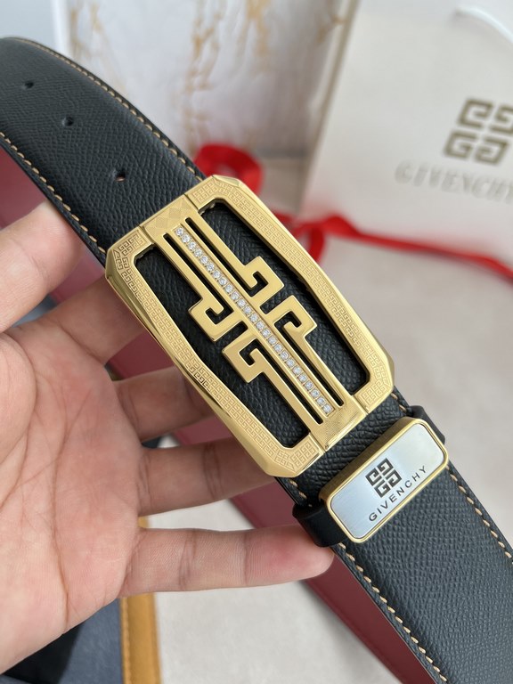 Name Givenchy.GIVENCHY-belt  -belt original singleModel hanging buckle, pure steel material with diamonds buckle head, double-sided head layer cowhideMaterial   100% head layer cowhide, guarantee leather. 24k pure steel 