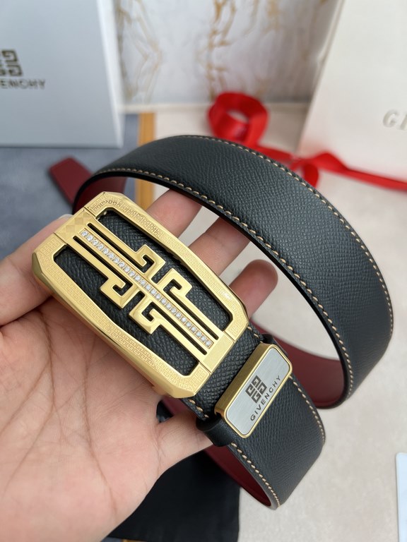 Name Givenchy.GIVENCHY-belt  -belt original singleModel hanging buckle, pure steel material with diamonds buckle head, double-sided head layer cowhideMaterial   100% head layer cowhide, guarantee leather. 24k pure steel 