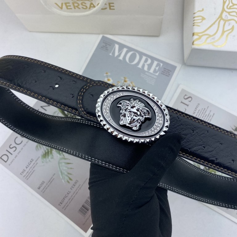 Comes in a fully wrapped gift box  Versace. Men's Flower Leather Belt 38mm Both sides imported flower leather leather pressed. Can be used on both sides Counter alignment With new buckle