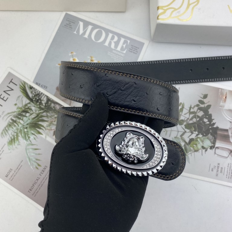 Comes in a fully wrapped gift box  Versace. Men's Flower Leather Belt 38mm Both sides imported flower leather leather pressed. Can be used on both sides Counter alignment With new buckle