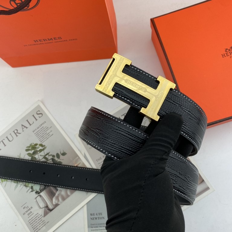 Comes with a full set of packing gift box  Hermes Hermes Men's Double Sided Leather Belt 38mm Imported patterned leather pressed on both sides. Can be used on both sides Counter alignment With new inner buckle.