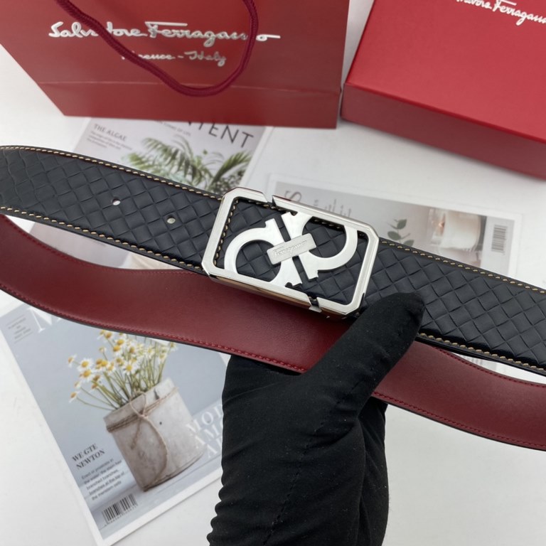 With a full set of packaging gift box   Ferragamo men's floral leather belt 38mm double-sided imported leather can be used on both sides of the counter line with the new buckle