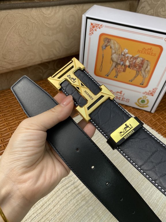 Name Hermès C  original singleMaterial the original single cowhide belt Percentage of the first layer of cowhide belt  guarantee leather, 24K pure steel buckle, counter original single quality, fine workmanship, fashiona