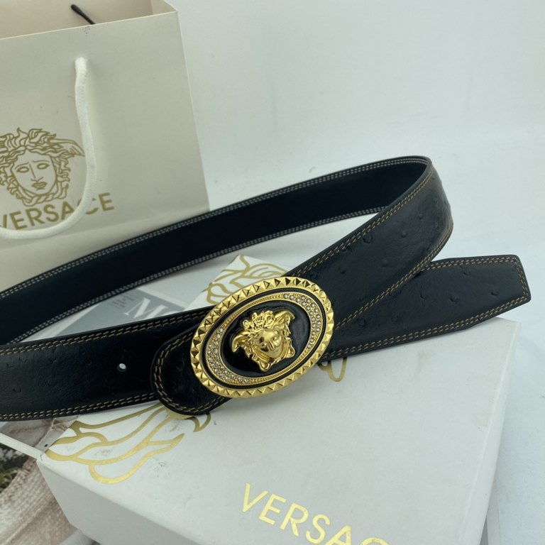 Comes in a fully wrapped gift box  Versace. Men's Flower Leather Belt 38mm Both sides imported flower leather leather pressed. Can be used on both sides Counter alignment With new buckle