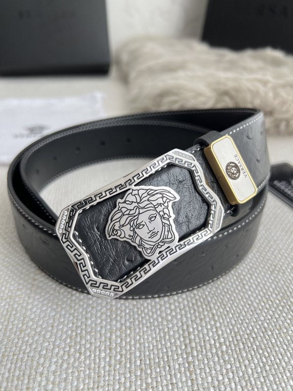 Name VERSACE. Versace   original single belt - beltModel hanging buckle, classic human head pure steel material inlaid with diamonds buckle, head layer cowhide, pictures taken in kindMaterial   100% head layer cowhide, g