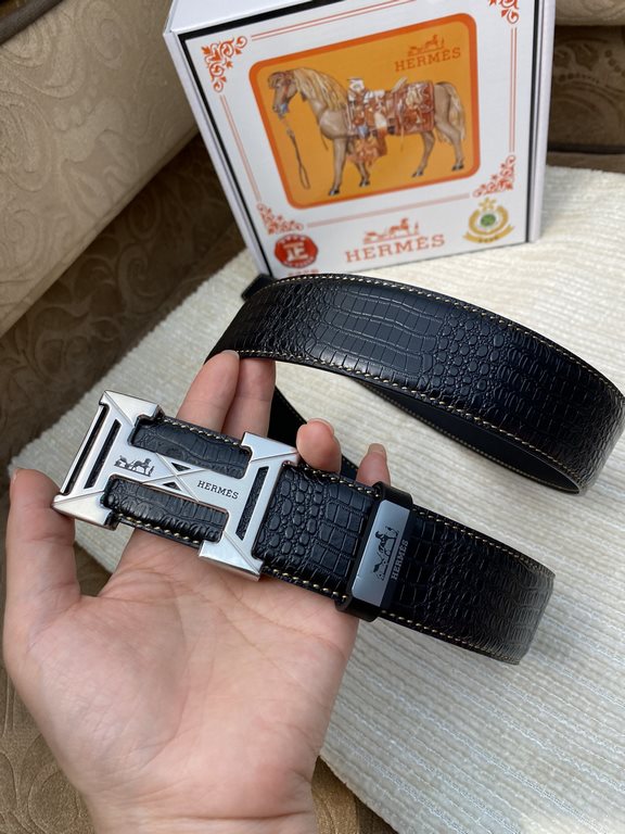 Name Hermès C  original singleMaterial the original single cowhide belt Percentage of the first layer of cowhide belt  guarantee leather, 24K pure steel buckle, counter original single quality, fine workmanship, fashiona