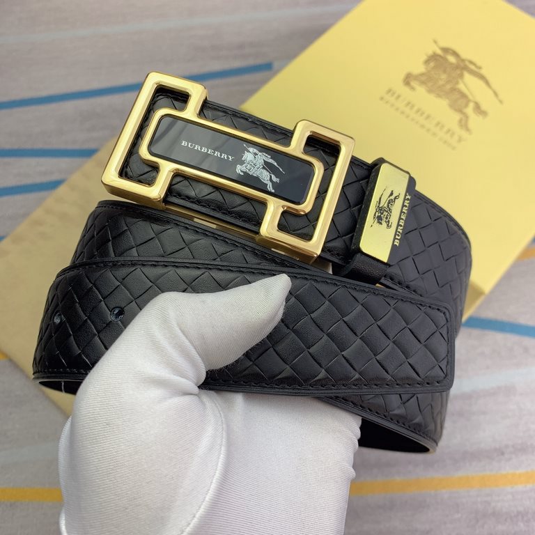 Name Burberry   original singleMaterial the original single cowhide belt Percentage of the first layer of cowhide belt  guarantee leather, 24K pure steel buckle, counter original single quality, fine workmanship, fashion