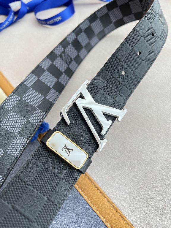 Name LV... LOUIS ... Weideng   belt-belt-original singleModel hanging buckle, classic pure steel buckle, head layer cowhide, pictures taken in kindMaterial   head layer cowhide, hanging buckle series, pure steel material