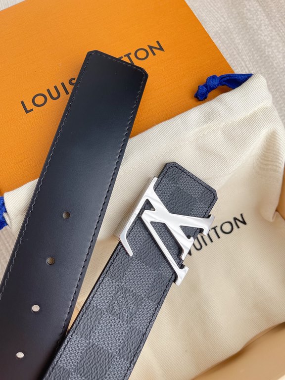 With a full set of packing gift box  LV-Louis Vitton new, original single purchase level, 4.0cm Imported customized original fabric with head layer calfskin bottom, pure steel classic LV letters buckle head, easy to use,