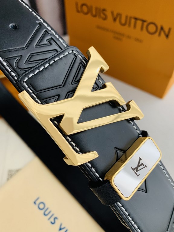 Name LV... LOUIS ... Weideng   original singleModel hanging buckle, new embossed with body, head layer cowhide, pictures taken in kindMaterial   head layer cowhide, hanging buckle series, pure steel buckle head, palladiu