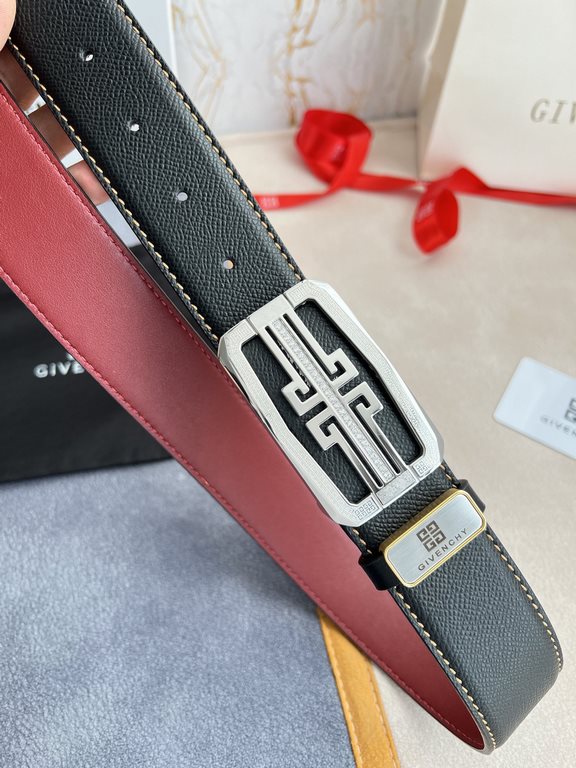 Name Givenchy.GIVENCHY-belt  -belt original singleModel hanging buckle, pure steel material with diamonds buckle head, double-sided head layer cowhideMaterial   100% head layer cowhide, guarantee leather. 24k pure steel 