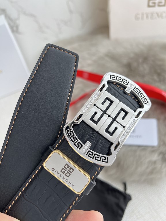 Name Givenchy.GIVENCHY-belt  -belt original singleModel hanging buckle, pure steel material with diamonds buckle head, double-sided head layer cowhideMaterial   100% head layer cowhide, guarantee leather. 24k pure steel 