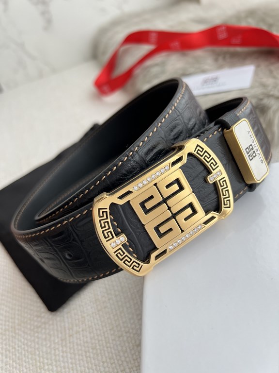 Name Givenchy.GIVENCHY-belt  -belt original singleModel hanging buckle, pure steel material with diamonds buckle head, double-sided head layer cowhideMaterial   100% head layer cowhide, guarantee leather. 24k pure steel 