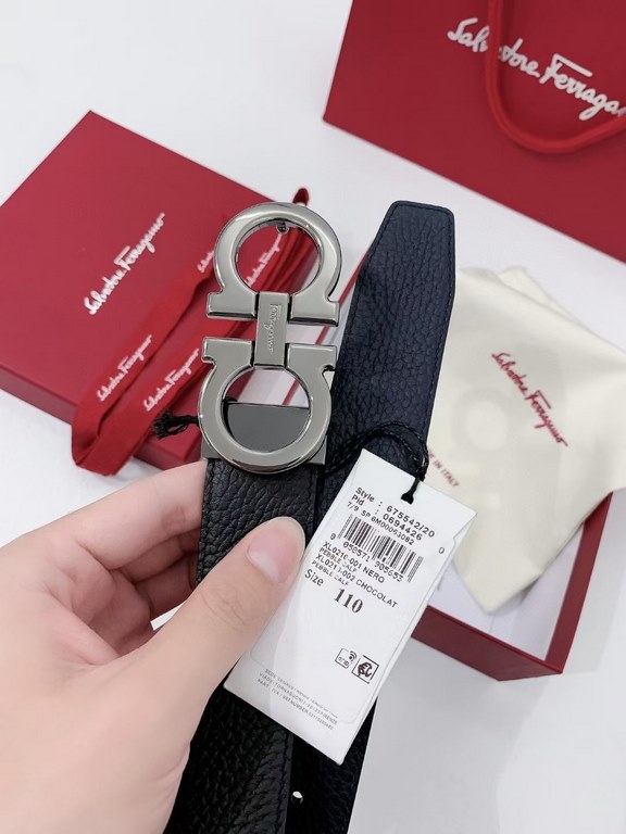 Comes with a full set of packaging gift box  !Ferragamo 35mm! Overseas factory shipments, the use of double-sided natural dumping head layer cowhide, modern style, add color to the daily look, to achieve a slimming effec