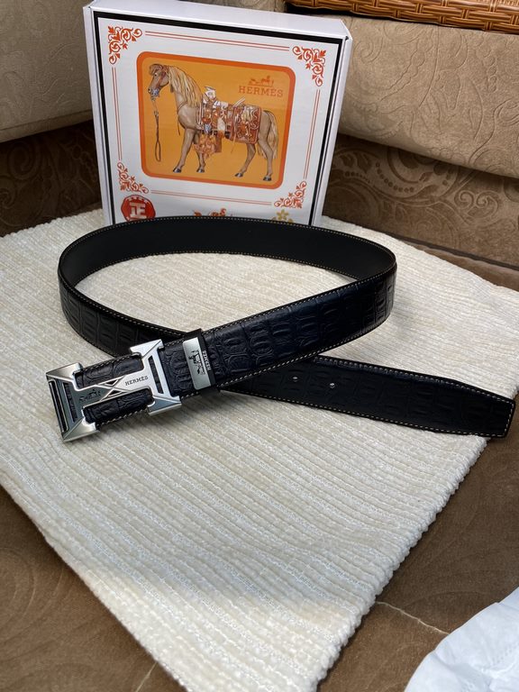 Name Hermès C  original singleMaterial the original single cowhide belt Percentage of the first layer of cowhide belt  guarantee leather, 24K pure steel buckle, counter original single quality, fine workmanship, fashiona