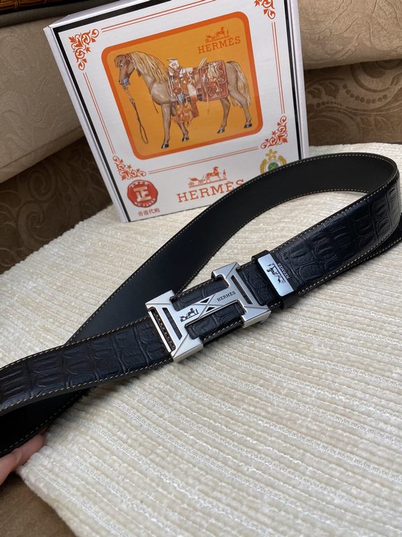 Name Hermès C  original singleMaterial the original single cowhide belt Percentage of the first layer of cowhide belt  guarantee leather, 24K pure steel buckle, counter original single quality, fine workmanship, fashiona