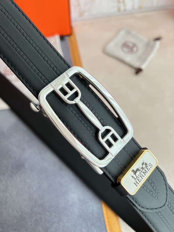 Name Hermes. Her..mes   automatic buckle belt - beltModel automatic belt body, classic automatic buckle made of pure steel, automatic belt bodyBelt  100% head layer cowhide, automatic belt body, guaranteed genuine leathe