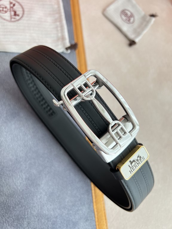 Name Hermes. Her..mes   automatic buckle belt - beltModel automatic belt body, classic automatic buckle made of pure steel, automatic belt bodyBelt  100% head layer cowhide, automatic belt body, guaranteed genuine leathe