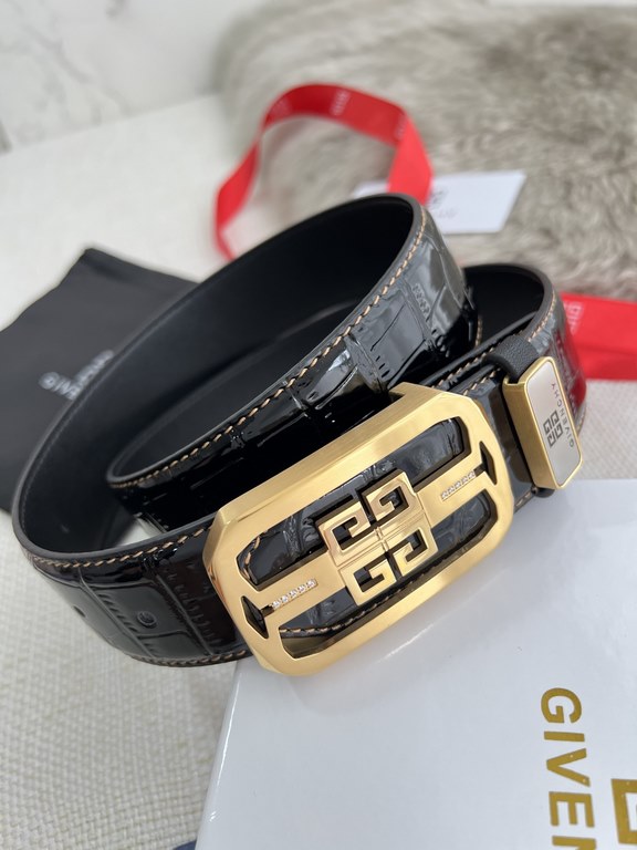 Name Givenchy.GIVENCHY-belt  -belt original singleModel hanging buckle, pure steel material with diamonds buckle head, double-sided head layer cowhideMaterial   100% head layer cowhide, guarantee leather. 24k pure steel 