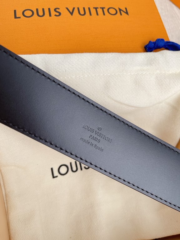 With a full set of packing gift box  LV-Louis Vitton new, original single purchase level, 4.0cm Imported customized original fabric with head layer calfskin bottom, pure steel classic LV letters buckle head, easy to use,