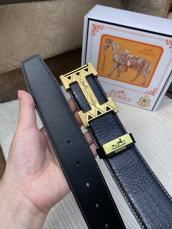 Name Hermès C  original singleMaterial the original single cowhide belt Percentage of the first layer of cowhide belt  guarantee leather, 24K pure steel buckle, counter original single quality, fine workmanship, fashiona