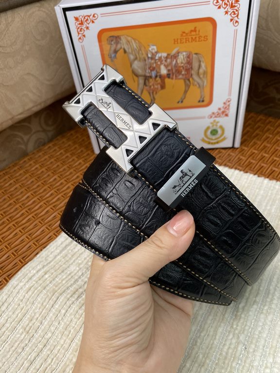 Name Hermès C  original singleMaterial the original single cowhide belt Percentage of the first layer of cowhide belt  guarantee leather, 24K pure steel buckle, counter original single quality, fine workmanship, fashiona