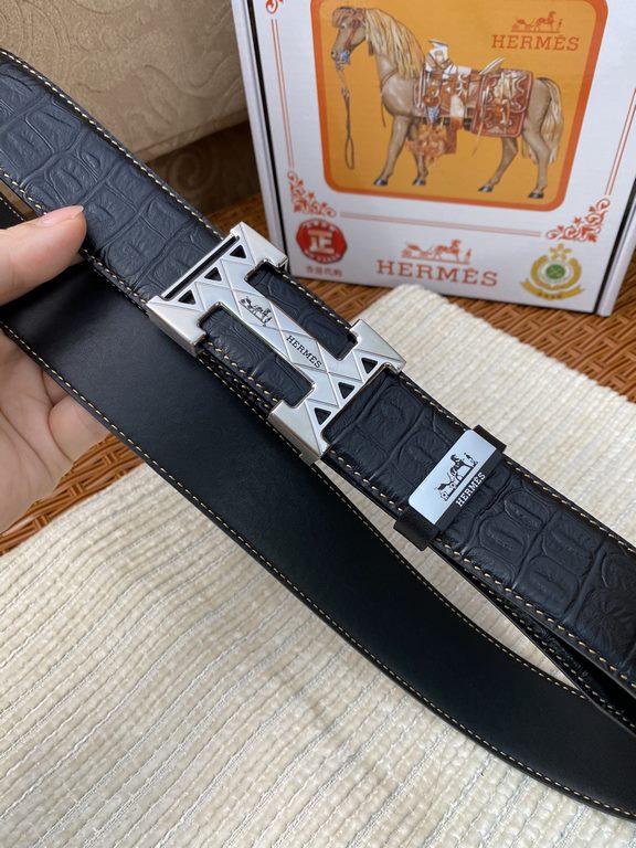 Name Hermès C  original singleMaterial the original single cowhide belt Percentage of the first layer of cowhide belt  guarantee leather, 24K pure steel buckle, counter original single quality, fine workmanship, fashiona